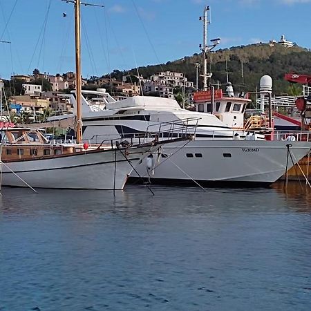 فندق Boat & Breakfast Lucretia, Luxury Yacht أرباتاكْسْ المظهر الخارجي الصورة