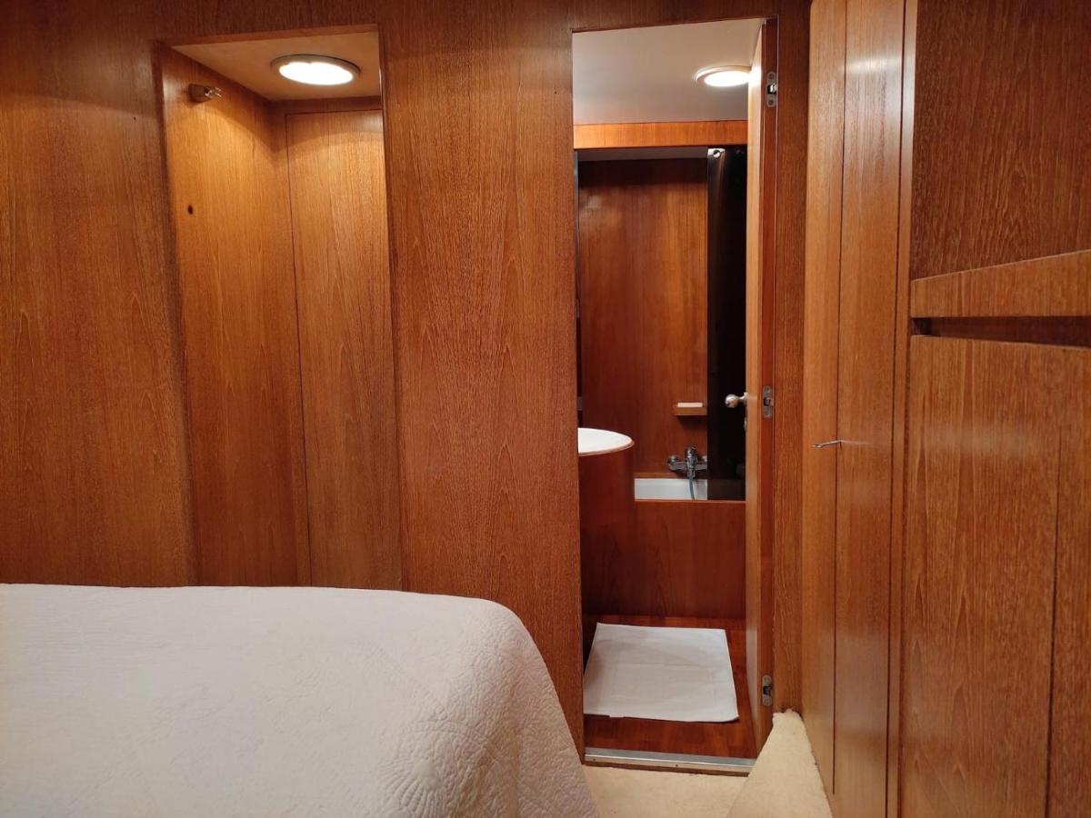 فندق Boat & Breakfast Lucretia, Luxury Yacht أرباتاكْسْ المظهر الخارجي الصورة